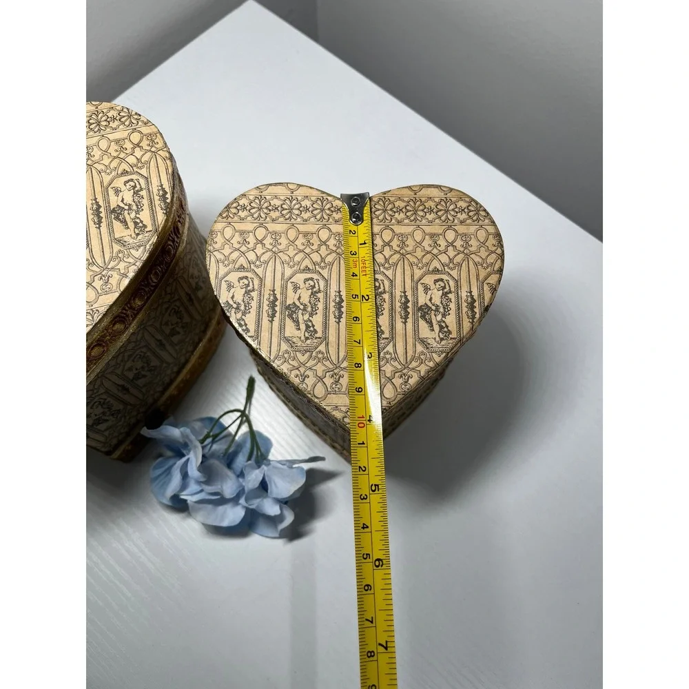 Vintage Heart Shaped‎ Decorative cardboard Gift Boxes Set Gold Trim Ornate